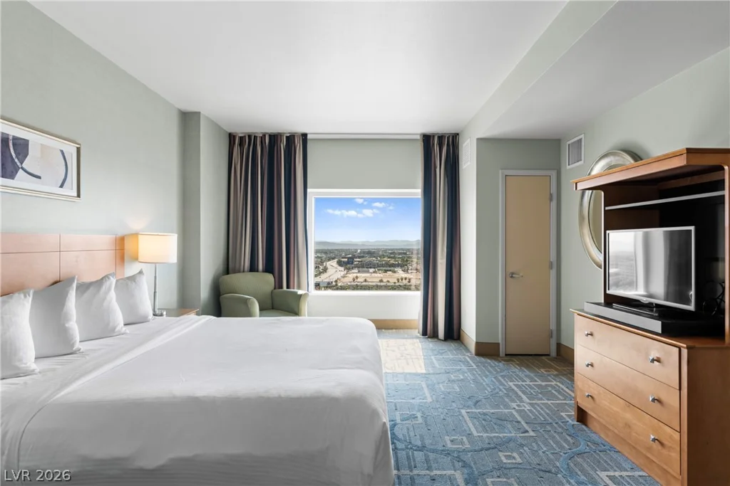 211 Flamingo, Las Vegas, NV 89169