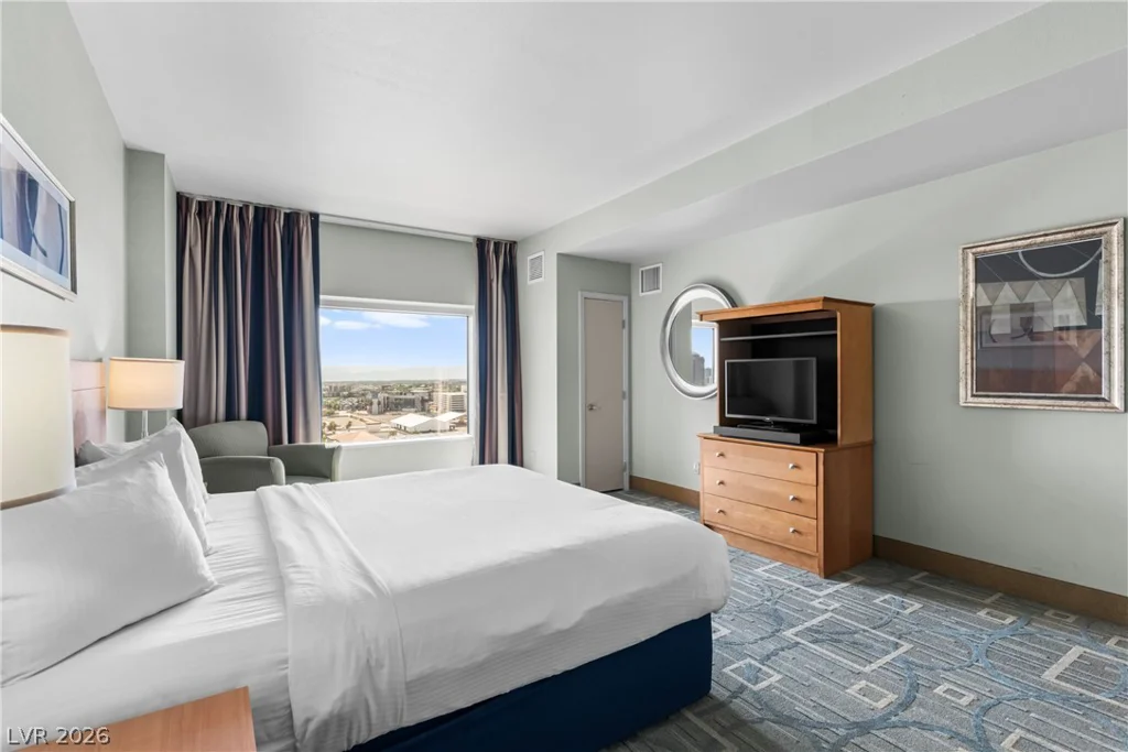 211 Flamingo, Las Vegas, NV 89169