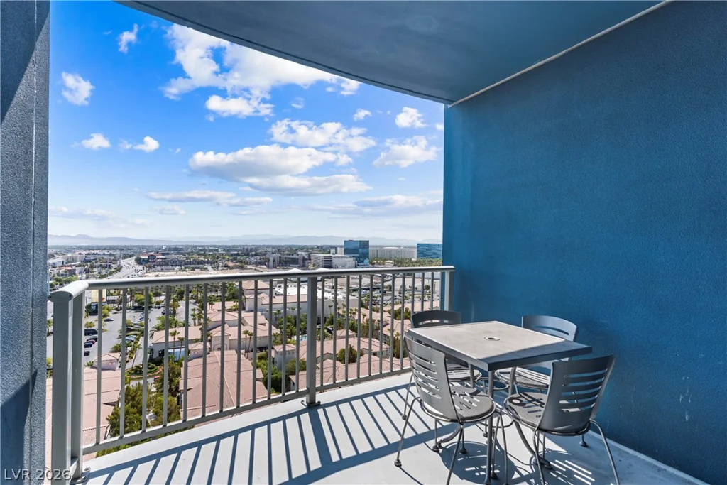 211 Flamingo, Las Vegas, NV 89169
