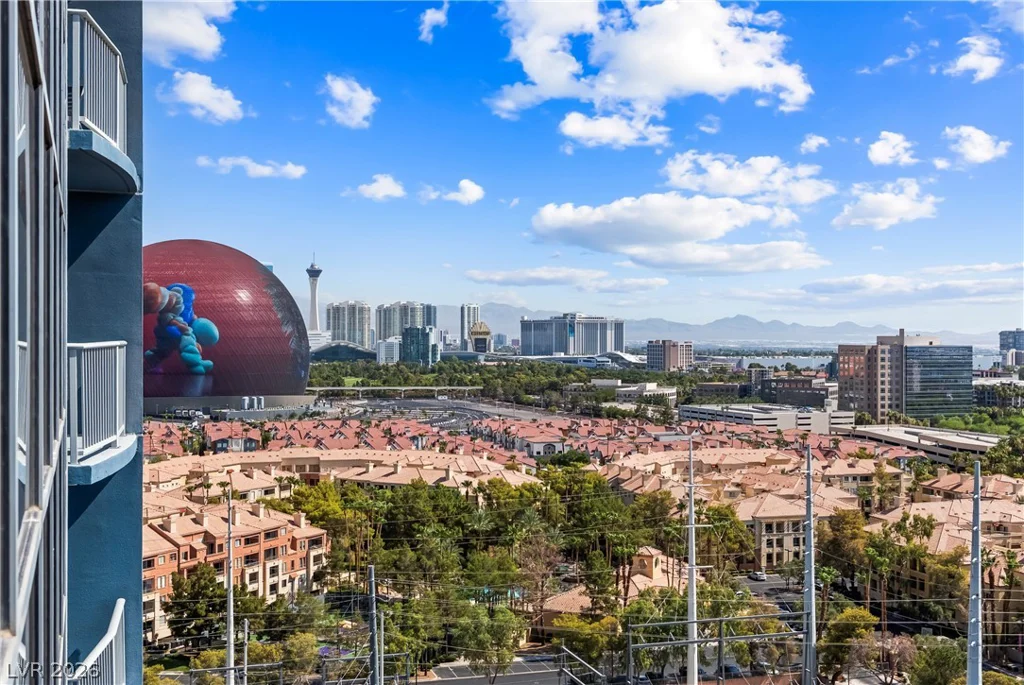 211 Flamingo, Las Vegas, NV 89169