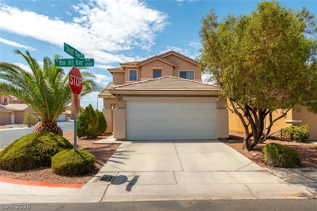 6581 Rose Hill River, Las Vegas, NV 89122