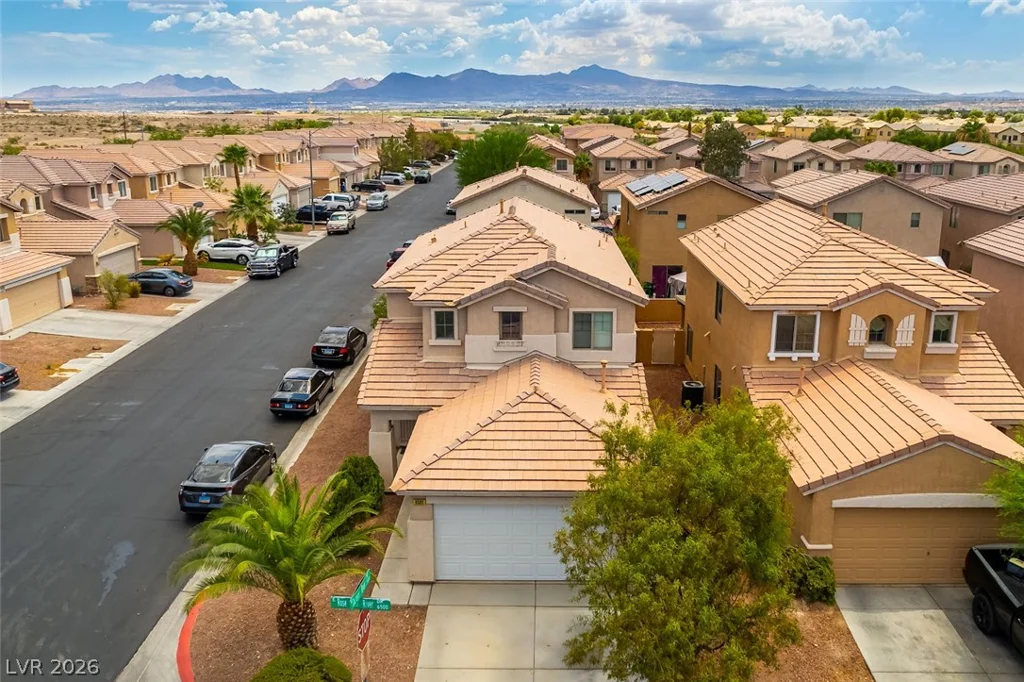 6581 Rose Hill River, Las Vegas, NV 89122