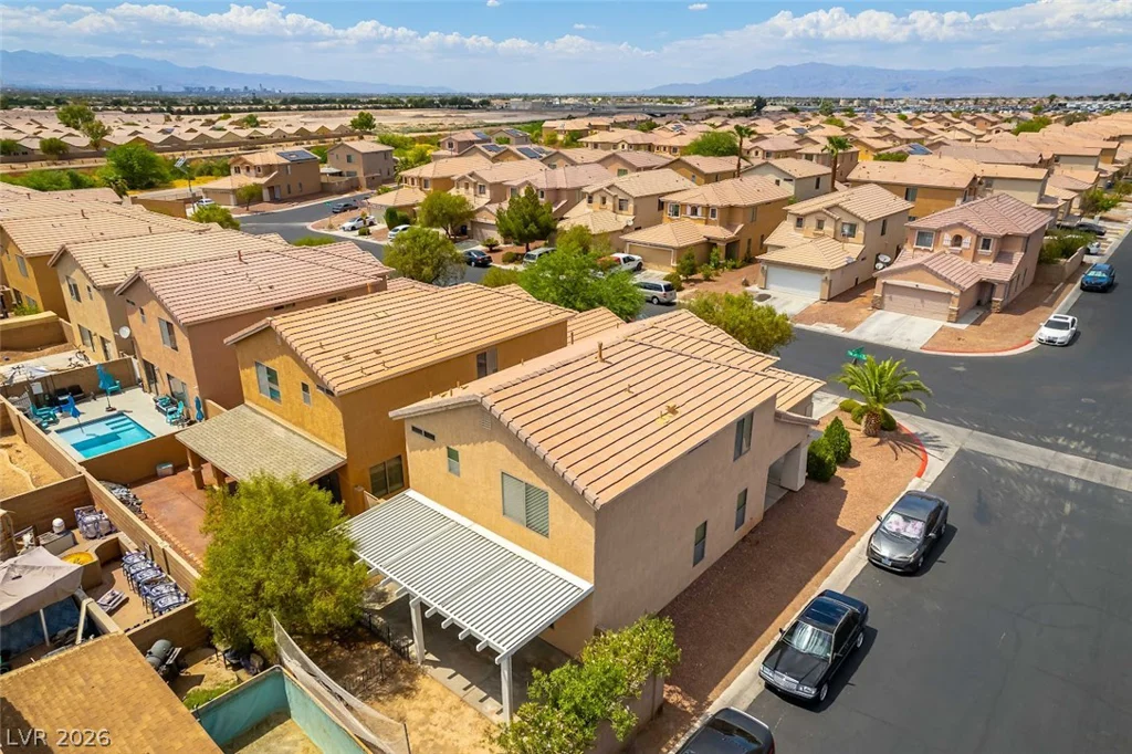 6581 Rose Hill River, Las Vegas, NV 89122