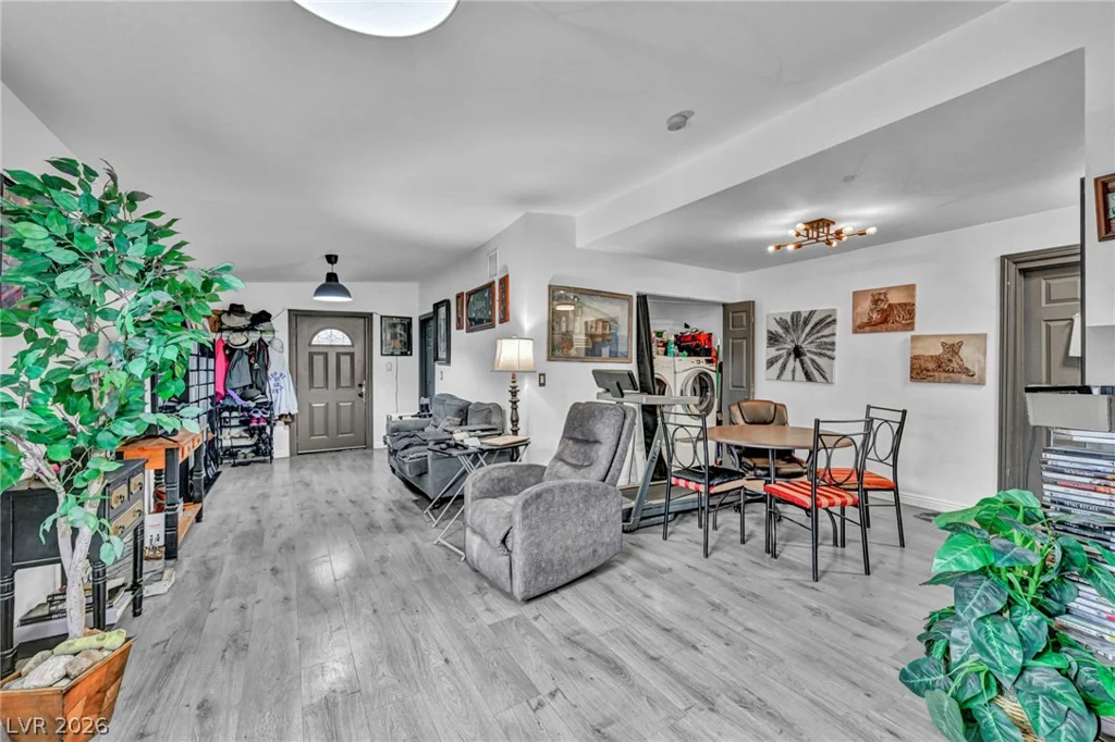 2412 Statz, North Las Vegas, NV 89030