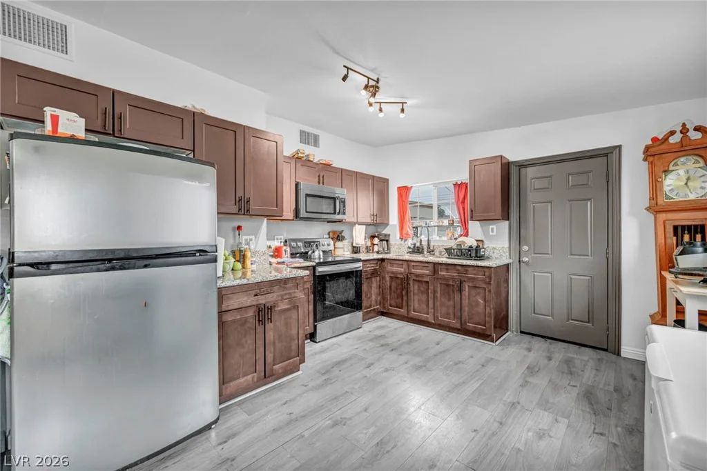 2412 Statz, North Las Vegas, NV 89030