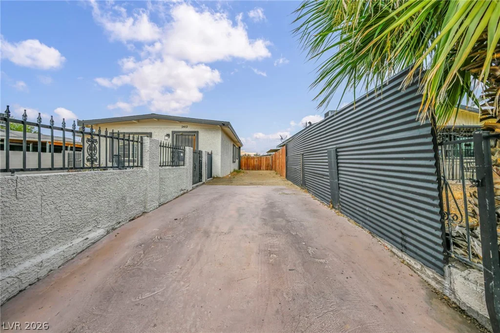2412 Statz, North Las Vegas, NV 89030