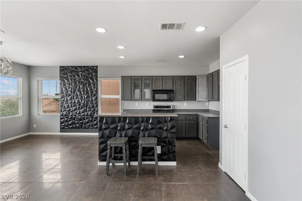 9354 Hosner, Las Vegas, NV 89178