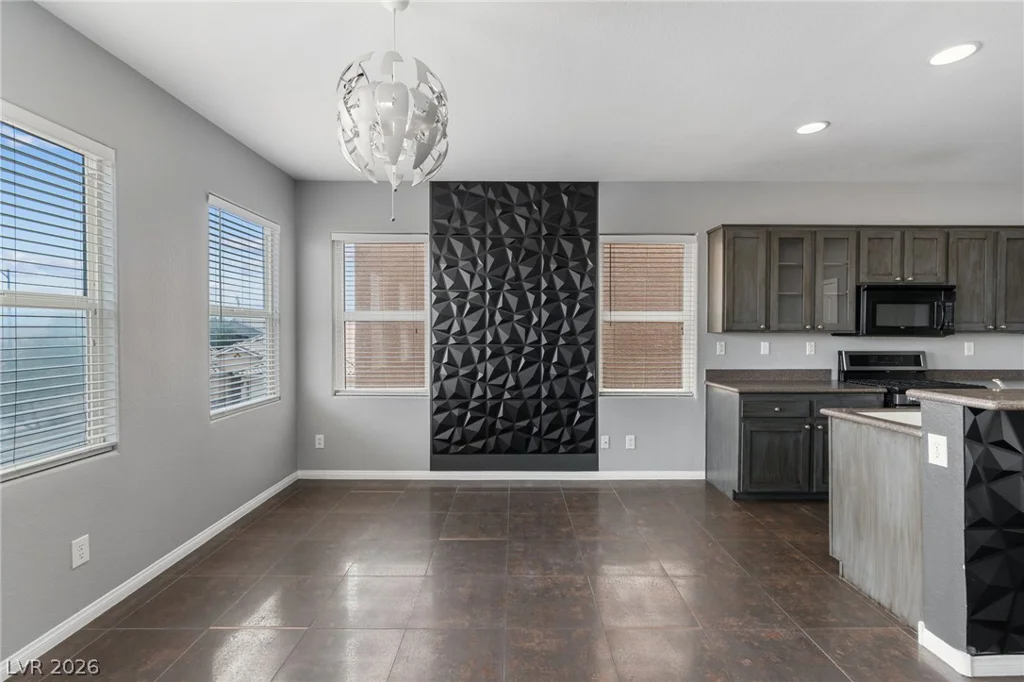 9354 Hosner, Las Vegas, NV 89178