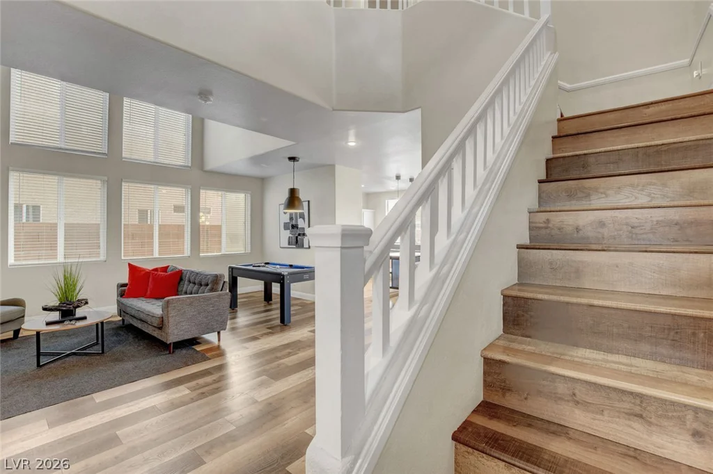 2432 Fresnal Canyon, Las Vegas, NV 89123