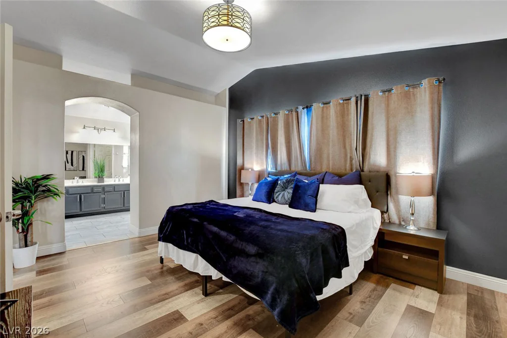 2432 Fresnal Canyon, Las Vegas, NV 89123