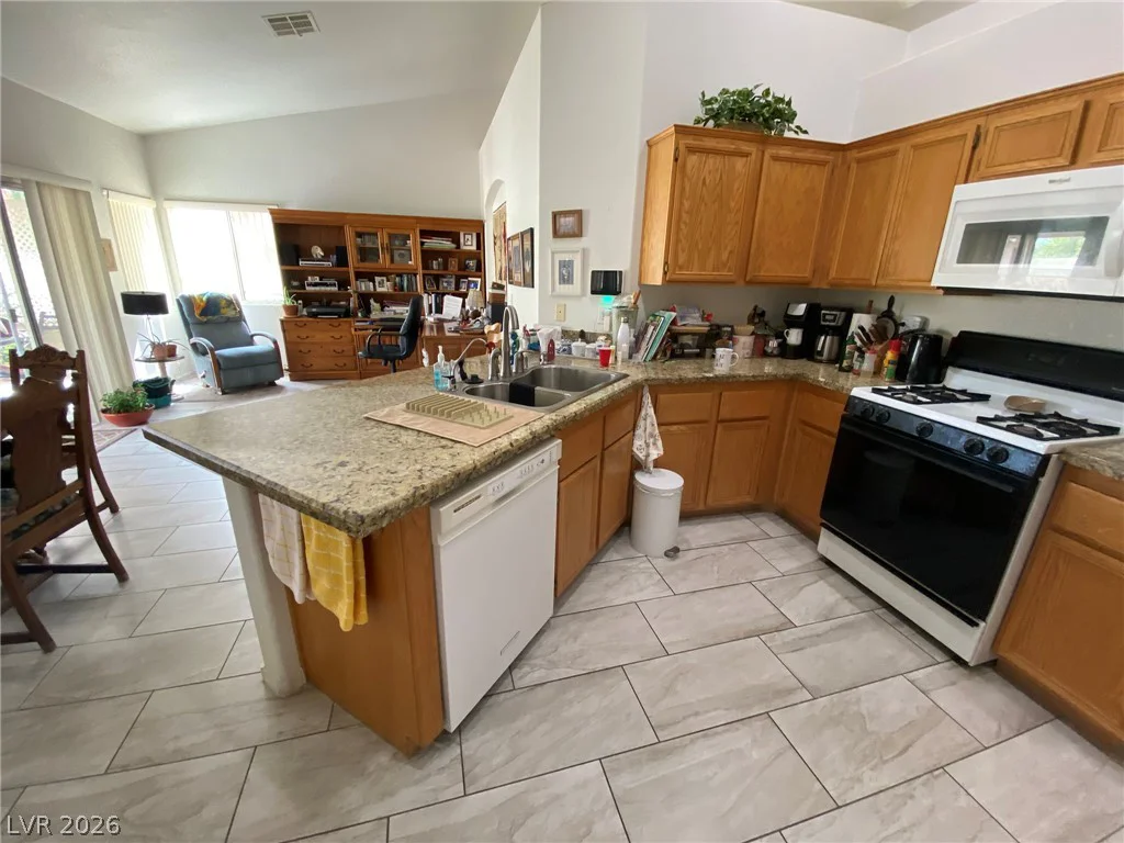 9108 Valley Of Fire, Las Vegas, NV 89129