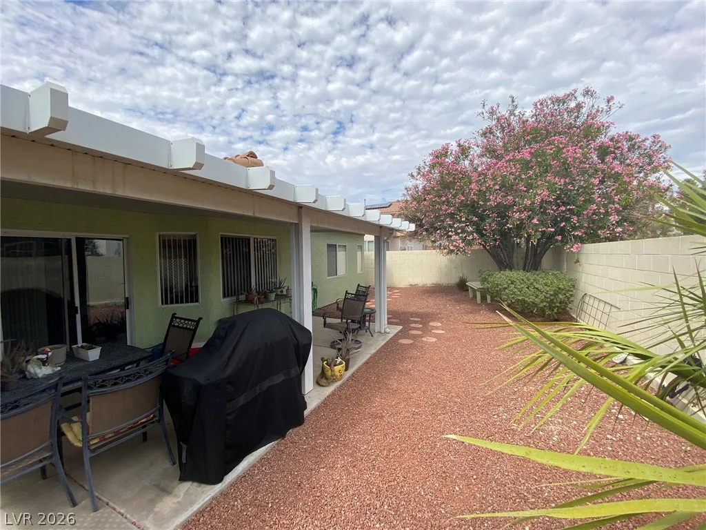 9108 Valley Of Fire, Las Vegas, NV 89129