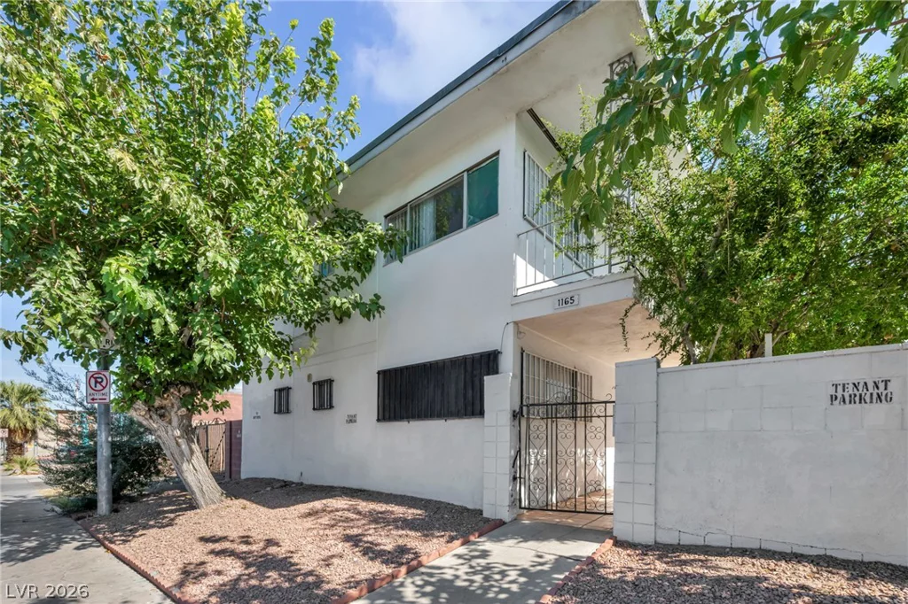 1153 Sierra Vista, Las Vegas, NV 89169