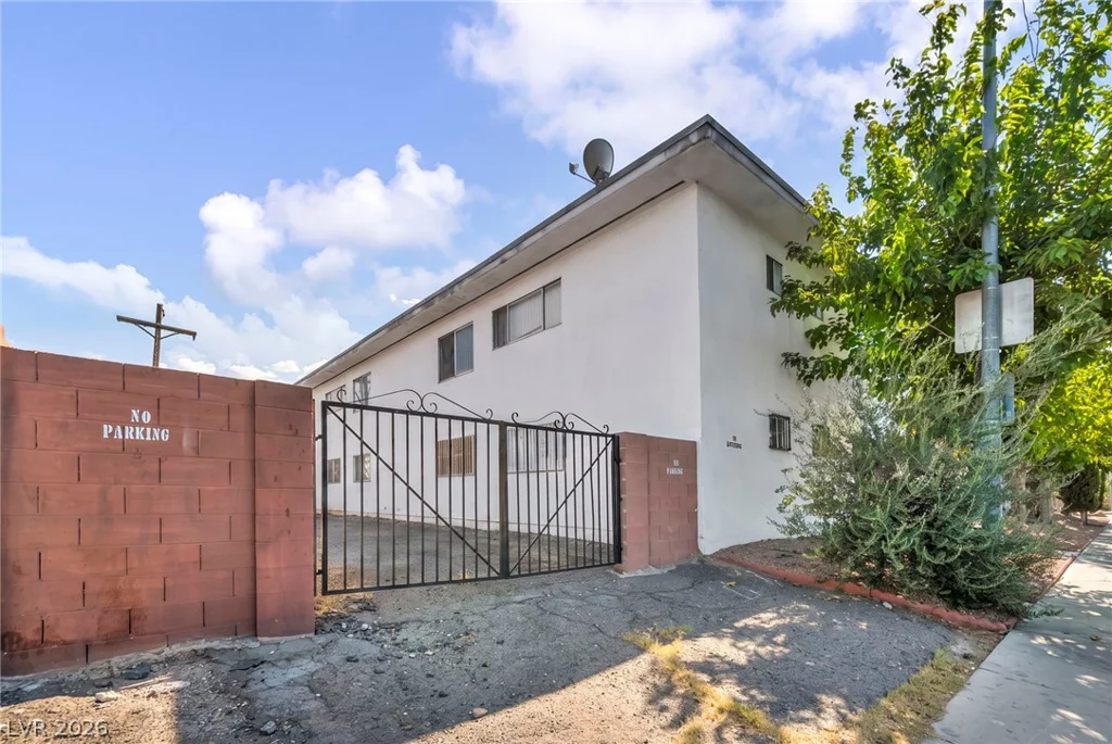 1153 Sierra Vista, Las Vegas, NV 89169