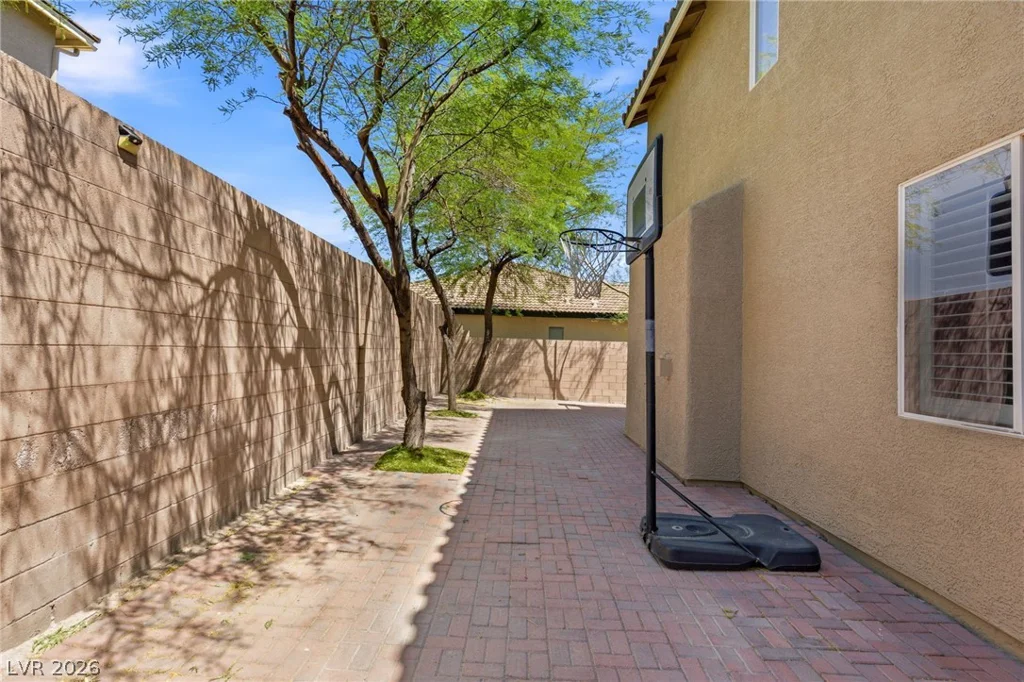 1174 Twinkling Meadows, Henderson, NV 89012