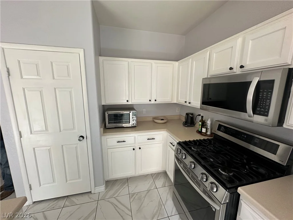 6320 Rolling Rose, North Las Vegas, NV 89081