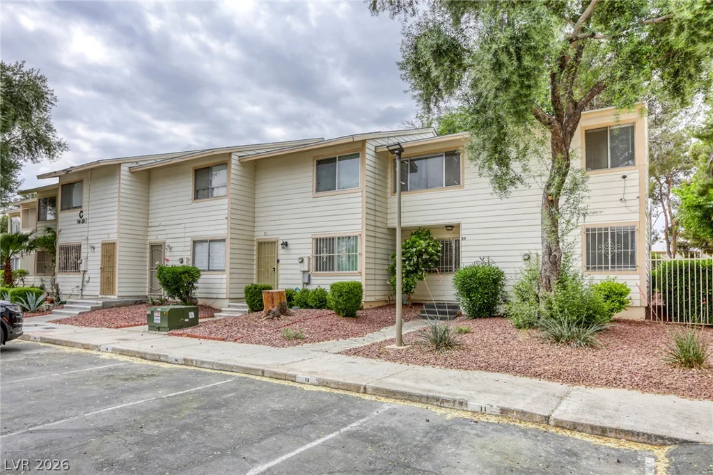 4770 Topaz, Las Vegas, NV 89121