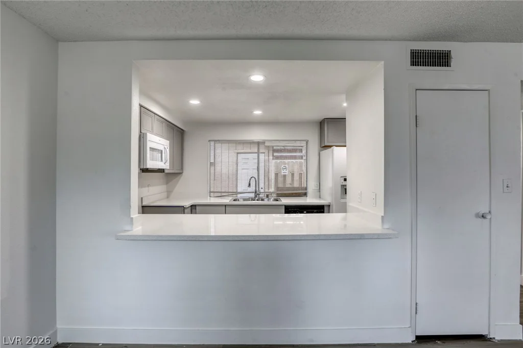 4770 Topaz, Las Vegas, NV 89121