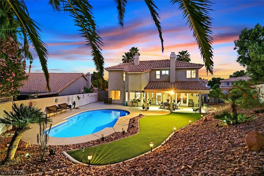 9408 Hollycrest, Las Vegas, NV 89117