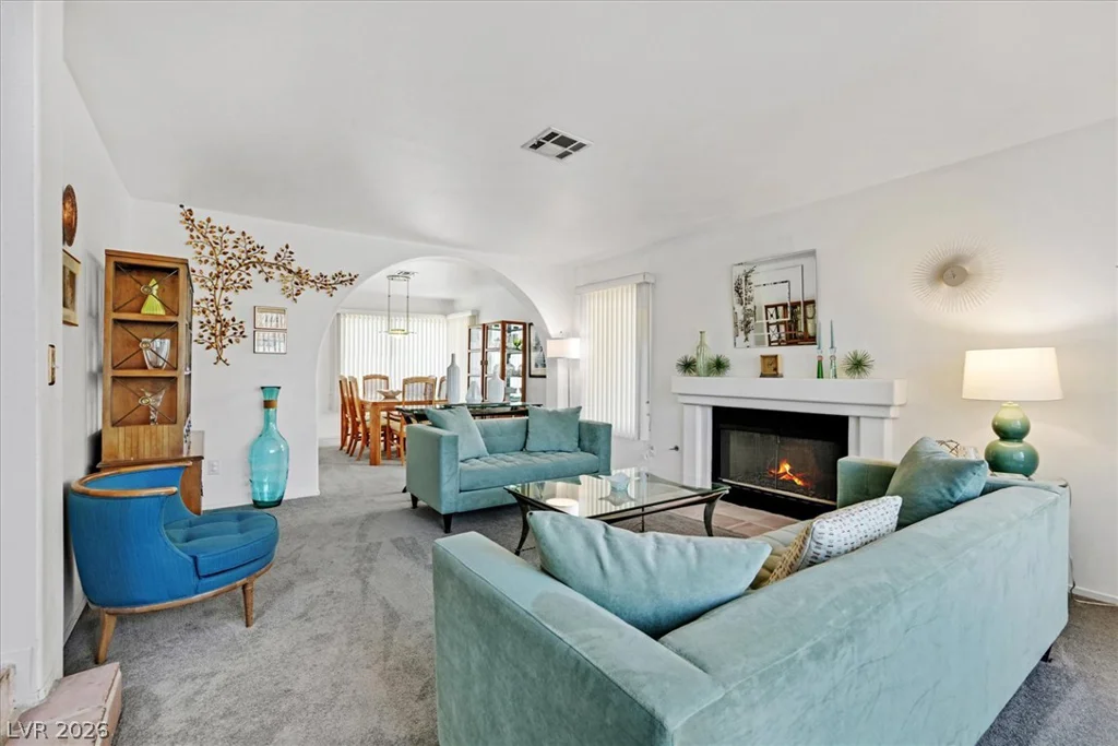 9408 Hollycrest, Las Vegas, NV 89117