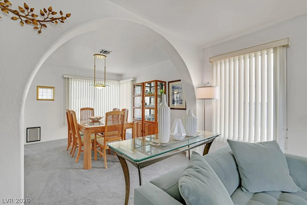 9408 Hollycrest, Las Vegas, NV 89117