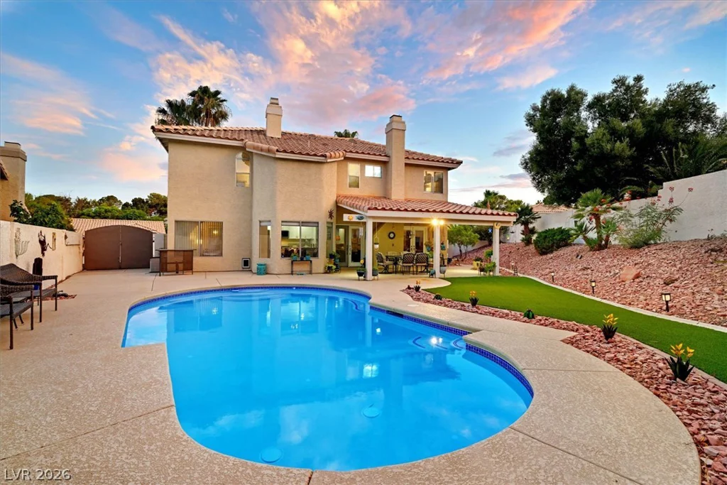 9408 Hollycrest, Las Vegas, NV 89117