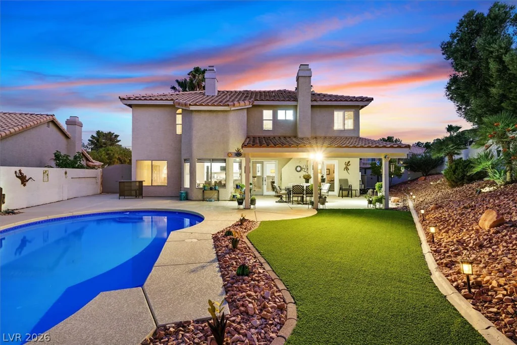 9408 Hollycrest, Las Vegas, NV 89117