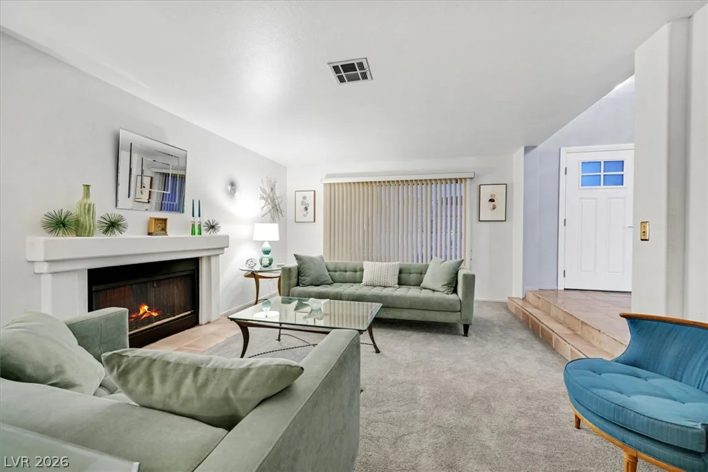 9408 Hollycrest, Las Vegas, NV 89117
