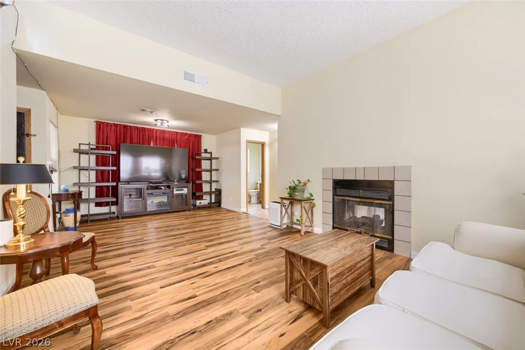 526 Tabony, Henderson, NV 89011