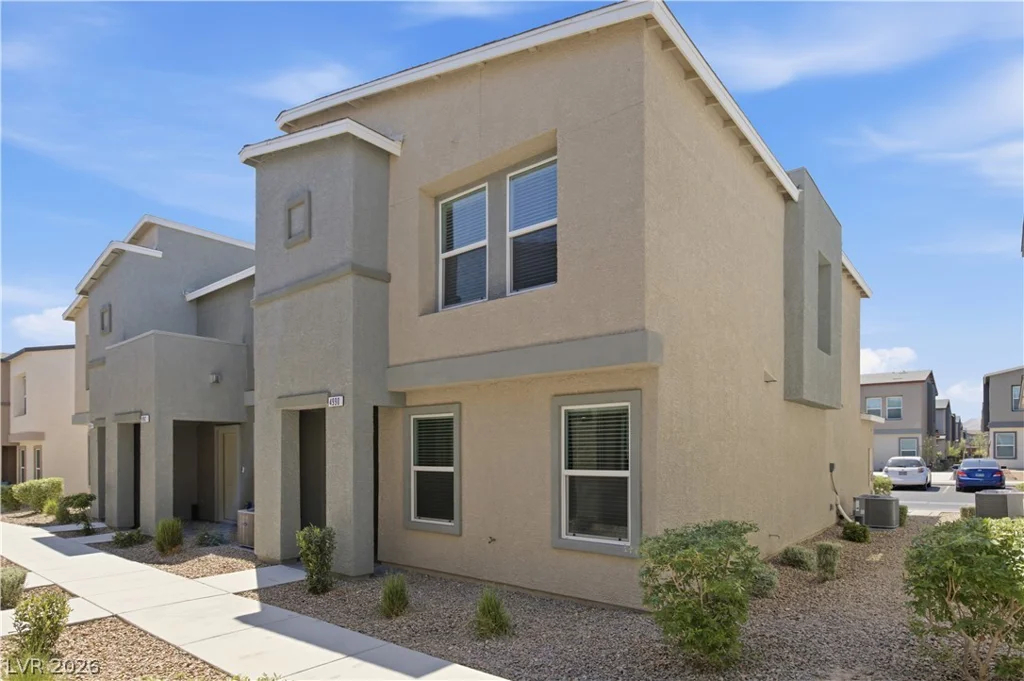4990 Pear Mesa, Las Vegas, NV 89139