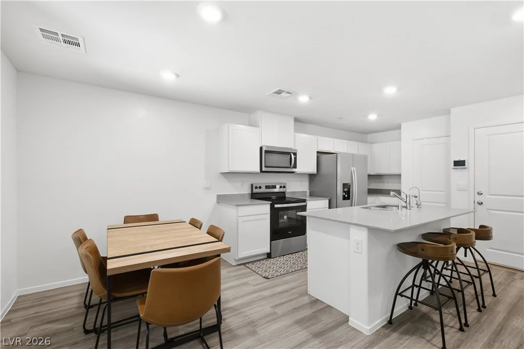 4990 Pear Mesa, Las Vegas, NV 89139