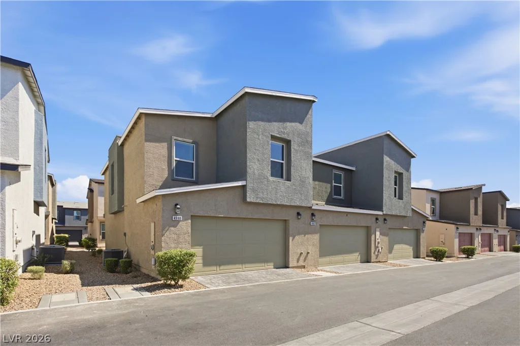 4990 Pear Mesa, Las Vegas, NV 89139