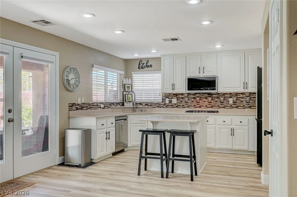 6912 Grand Junction, Las Vegas, NV 89179