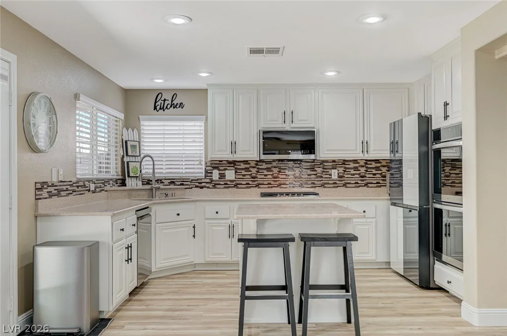 6912 Grand Junction, Las Vegas, NV 89179