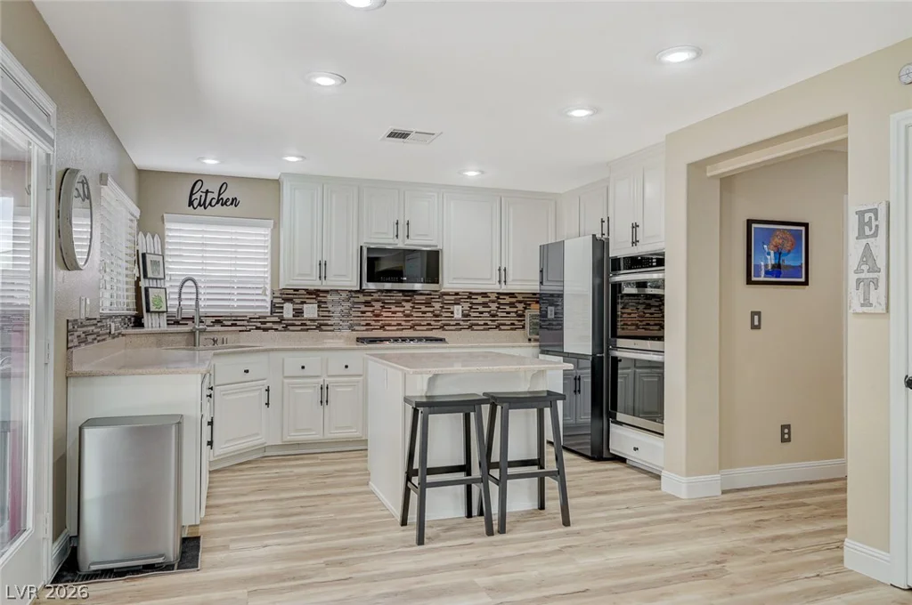 6912 Grand Junction, Las Vegas, NV 89179
