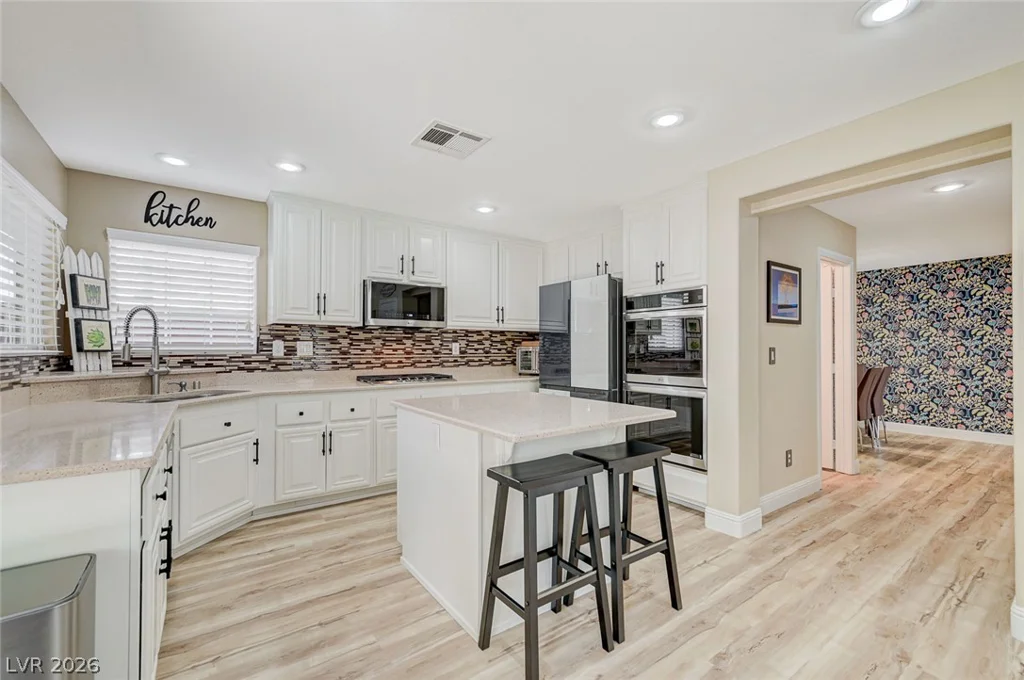 6912 Grand Junction, Las Vegas, NV 89179