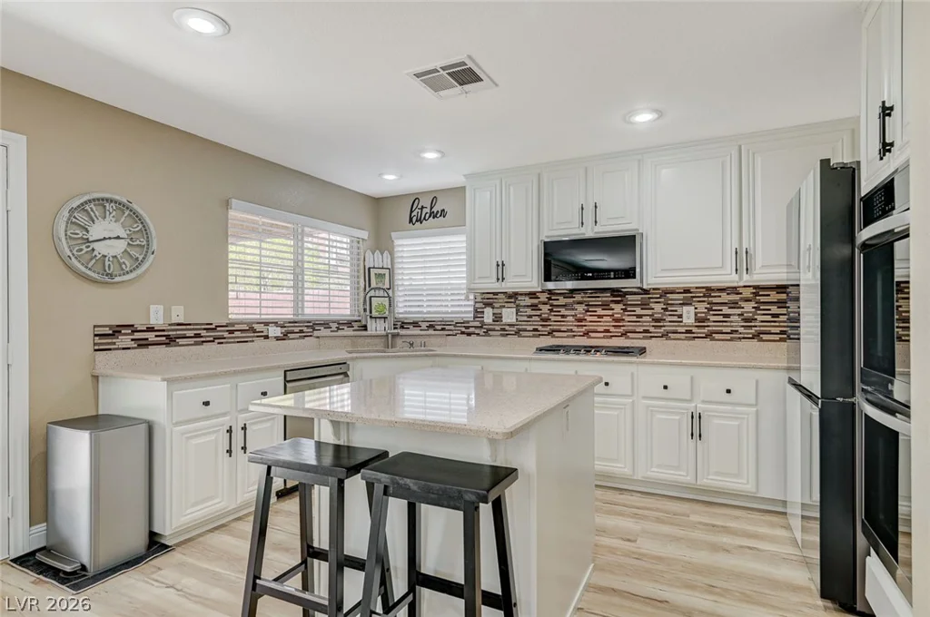 6912 Grand Junction, Las Vegas, NV 89179