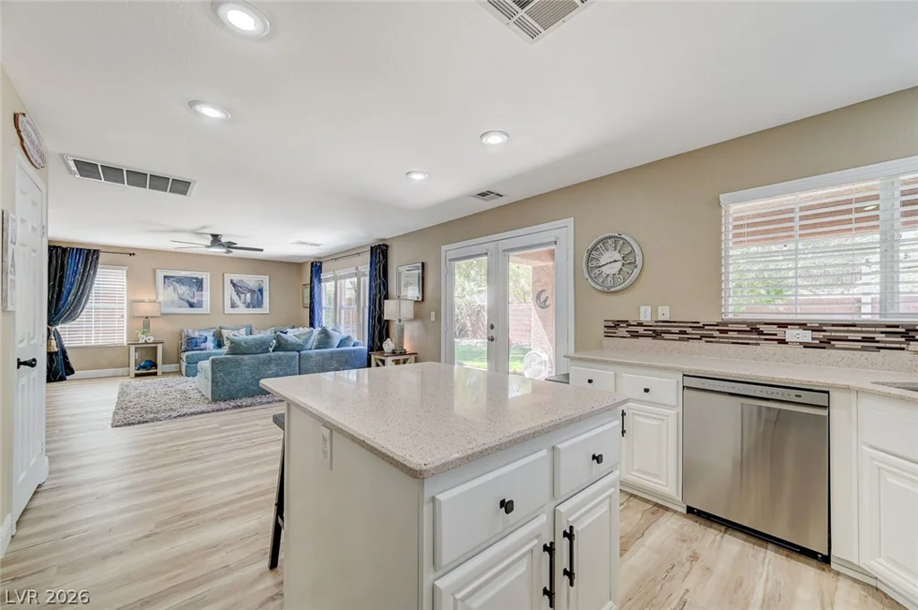 6912 Grand Junction, Las Vegas, NV 89179
