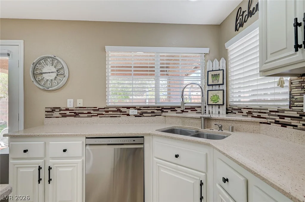 6912 Grand Junction, Las Vegas, NV 89179