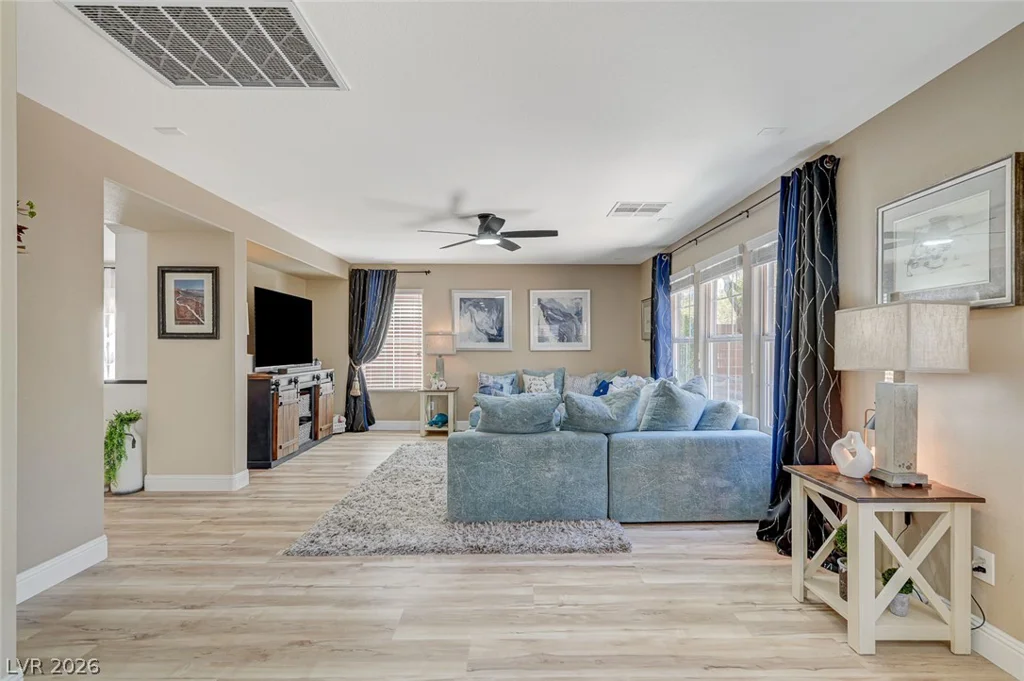 6912 Grand Junction, Las Vegas, NV 89179