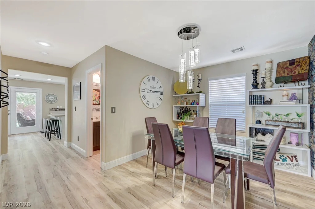 6912 Grand Junction, Las Vegas, NV 89179