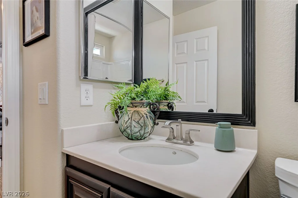 6912 Grand Junction, Las Vegas, NV 89179