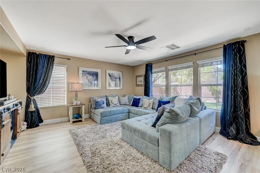 6912 Grand Junction, Las Vegas, NV 89179