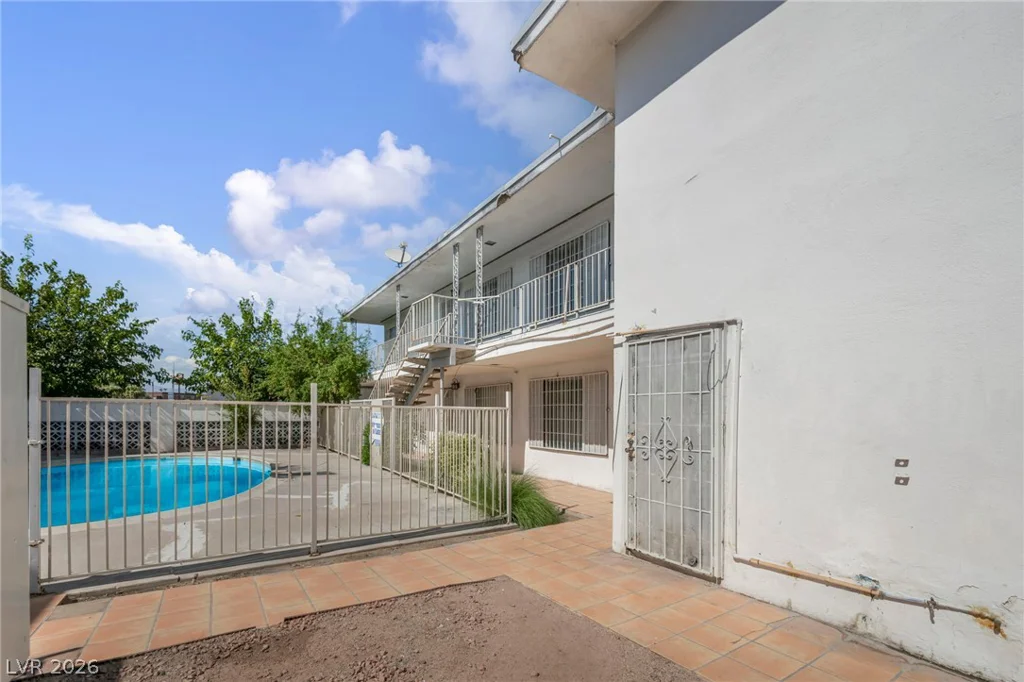 1165 Sierra Vista, Las Vegas, NV 89169