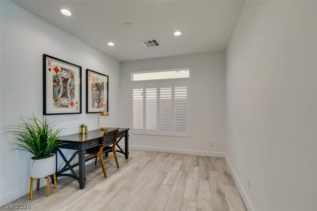5686 Texas Creek, Las Vegas, NV 89141