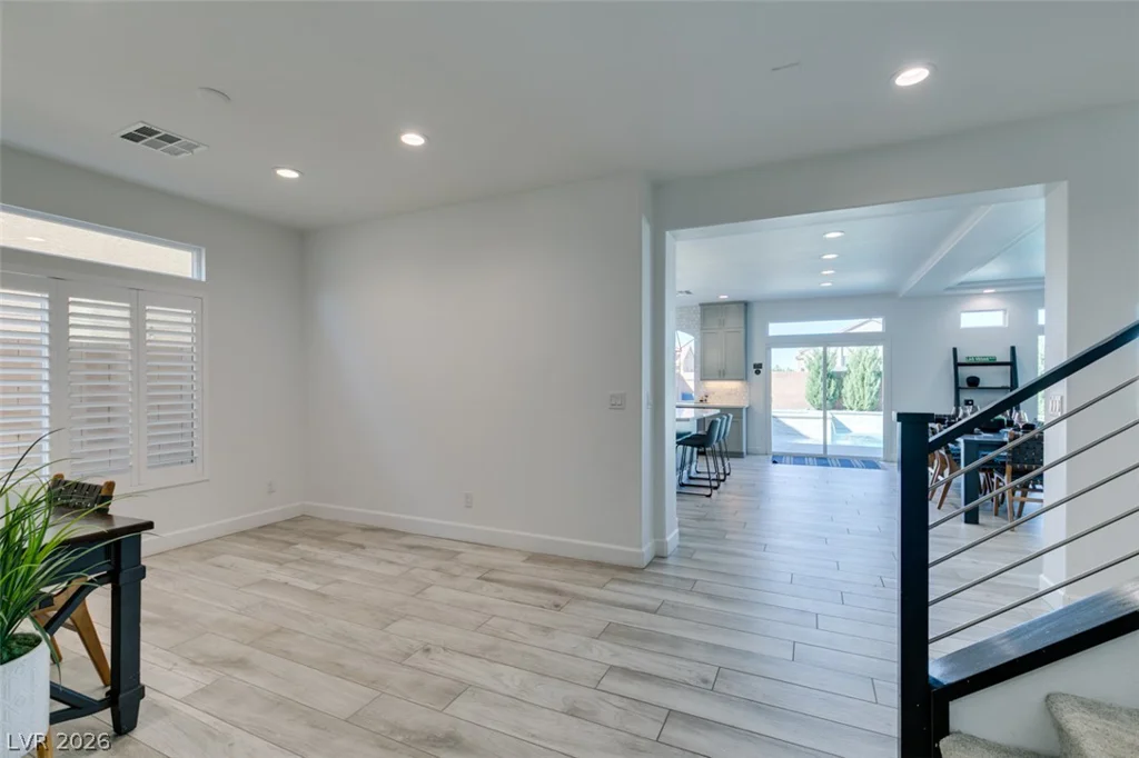 5686 Texas Creek, Las Vegas, NV 89141