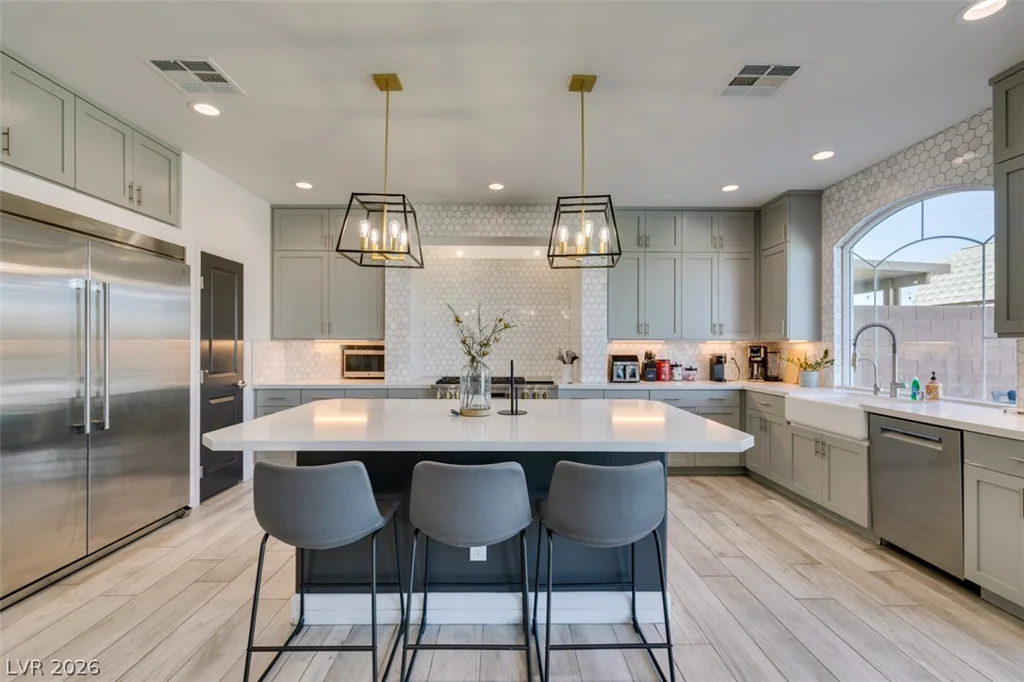 5686 Texas Creek, Las Vegas, NV 89141