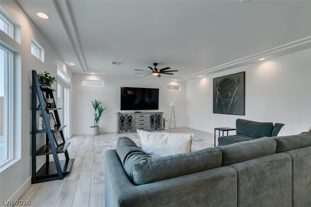 5686 Texas Creek, Las Vegas, NV 89141