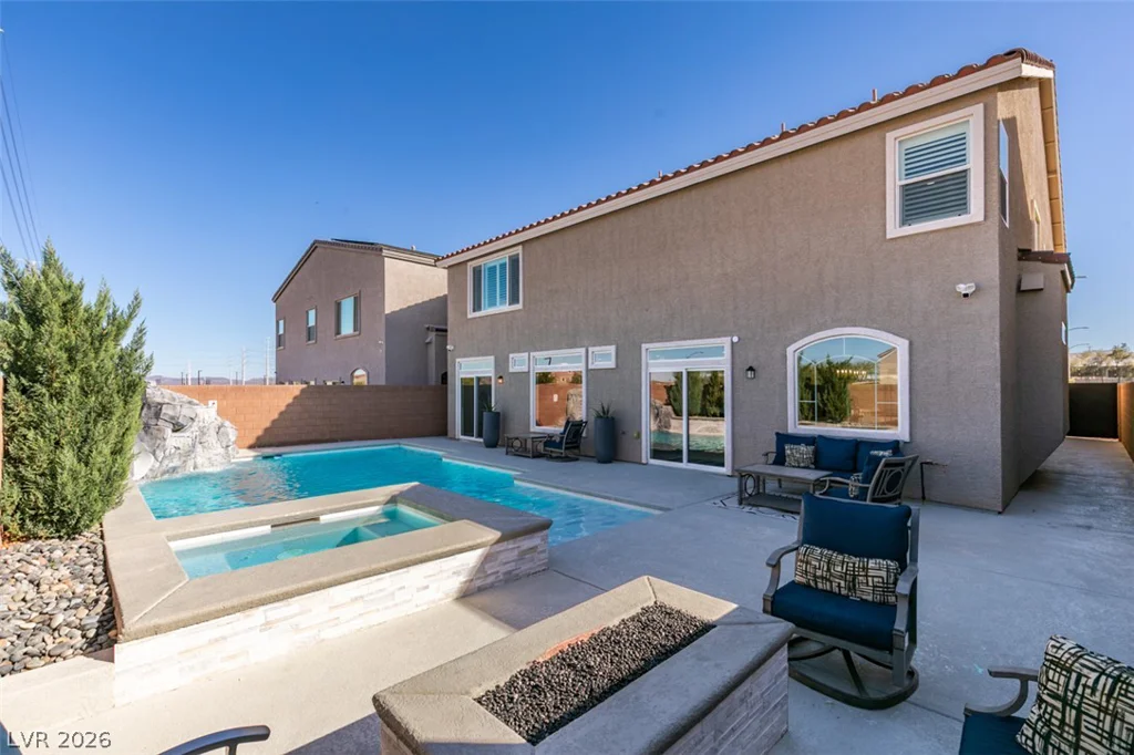 5686 Texas Creek, Las Vegas, NV 89141