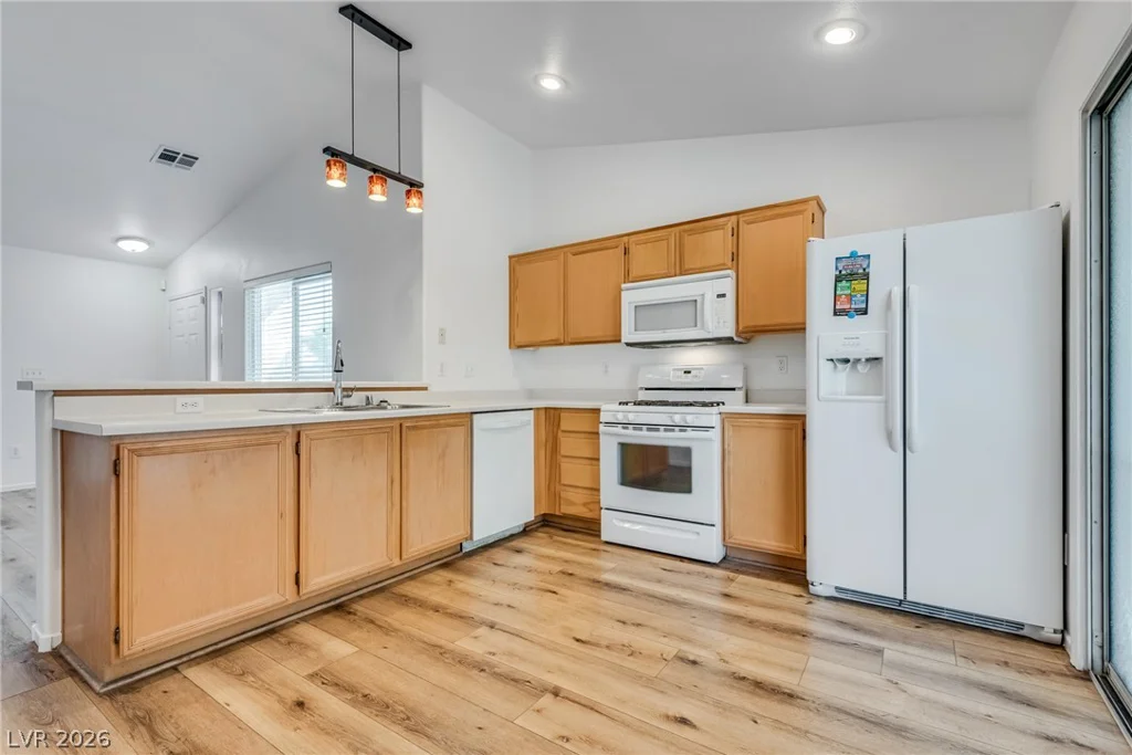 4833 Whispering Spring, Las Vegas, NV 89131